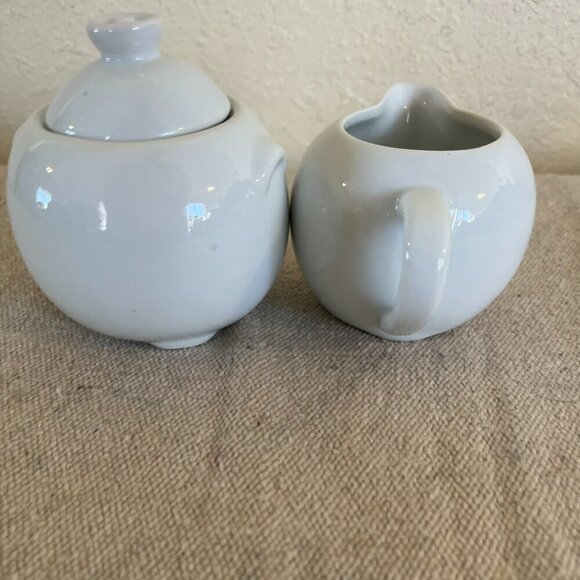 Vintage 1998 White Porcine Sugar & Creamer Coffee Set - Picture 6 of 9